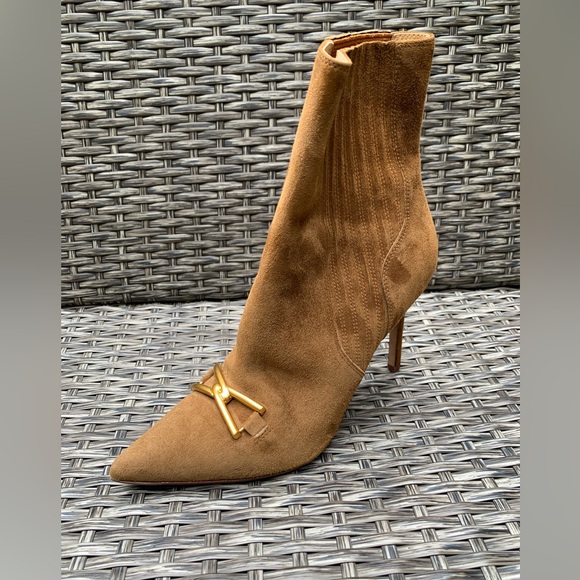 Veronica Beard Suede Booties in Camel - Size 8 - - Picture 4 of 8